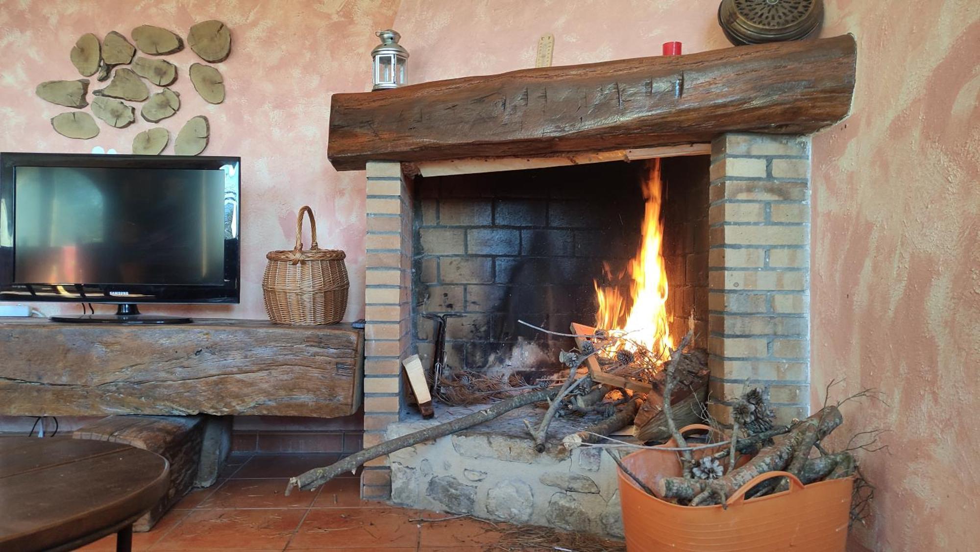 Hostal La casa de l'Avi Tortellà Exterior foto